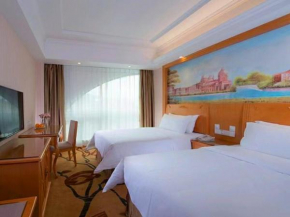 Отель Vienna Hotel Shenzhen Dalang Clothing Base  Шэньчжэнь